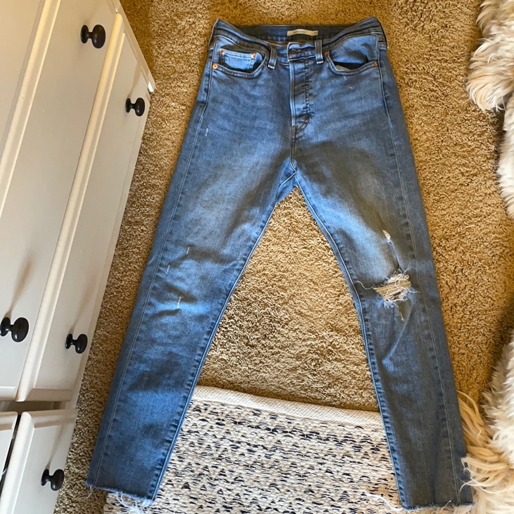 Levi wedgie skinny jeans size 28